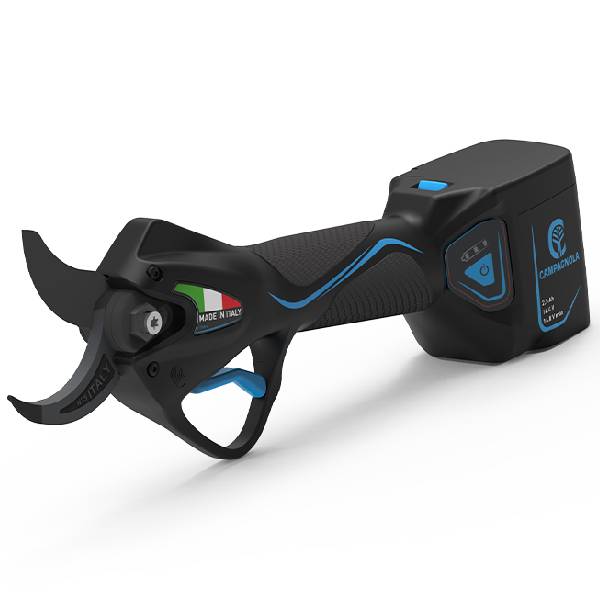 Forbice elettronica Campagnola Nova 35 con lame HDT forgiate e batteria plug-in inserita per potatura professionale.