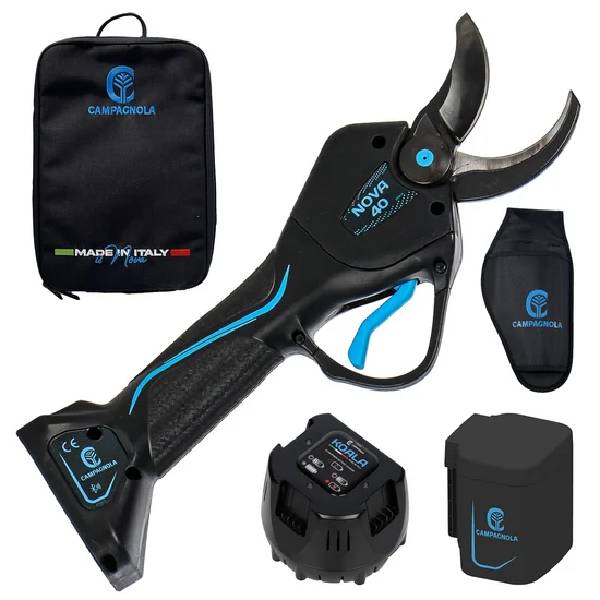 Kit Forbice elettrica professionale Campagnola Nova 40 con zaino campagnola, batteria plug-in 14,4V, lama in acciaio forgiato HDT, caricabatteria Koala e fondina Campagnola per potatura oliveti e frutteti.